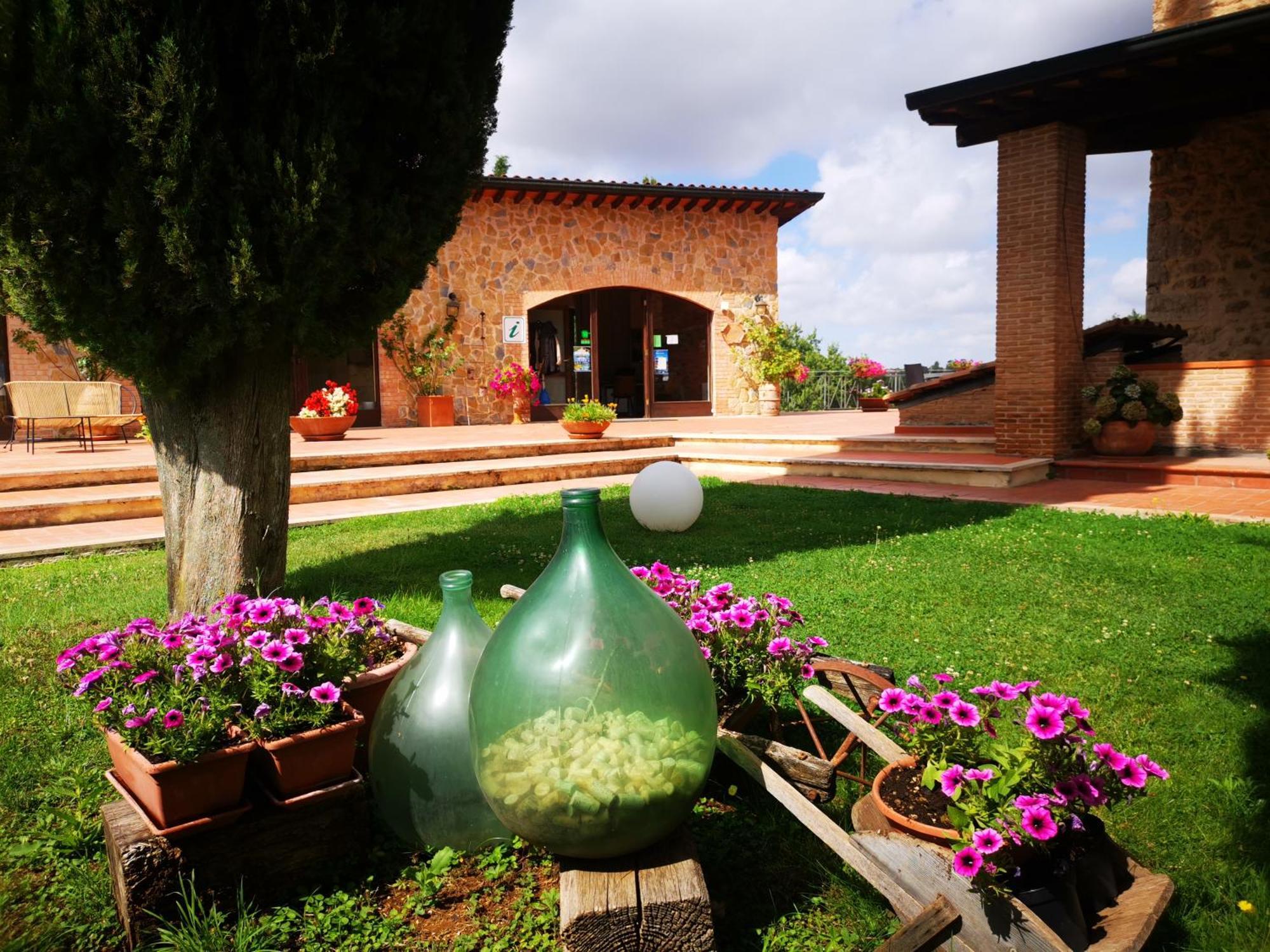 Agriturismo Podere S. Croce Saturnia Kültér fotó